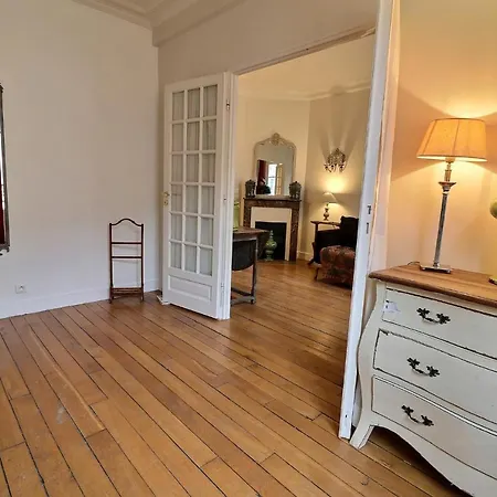 4th - The Marais - Francs Bourgeois Апартаменты Париж